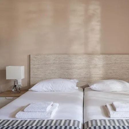 Sithonia Luxury 2 Beds Studio, Semi-ground Floor, No Balcony Apartment *